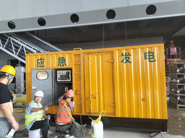 安仁怎样判断空气滤清器是否需要更换？